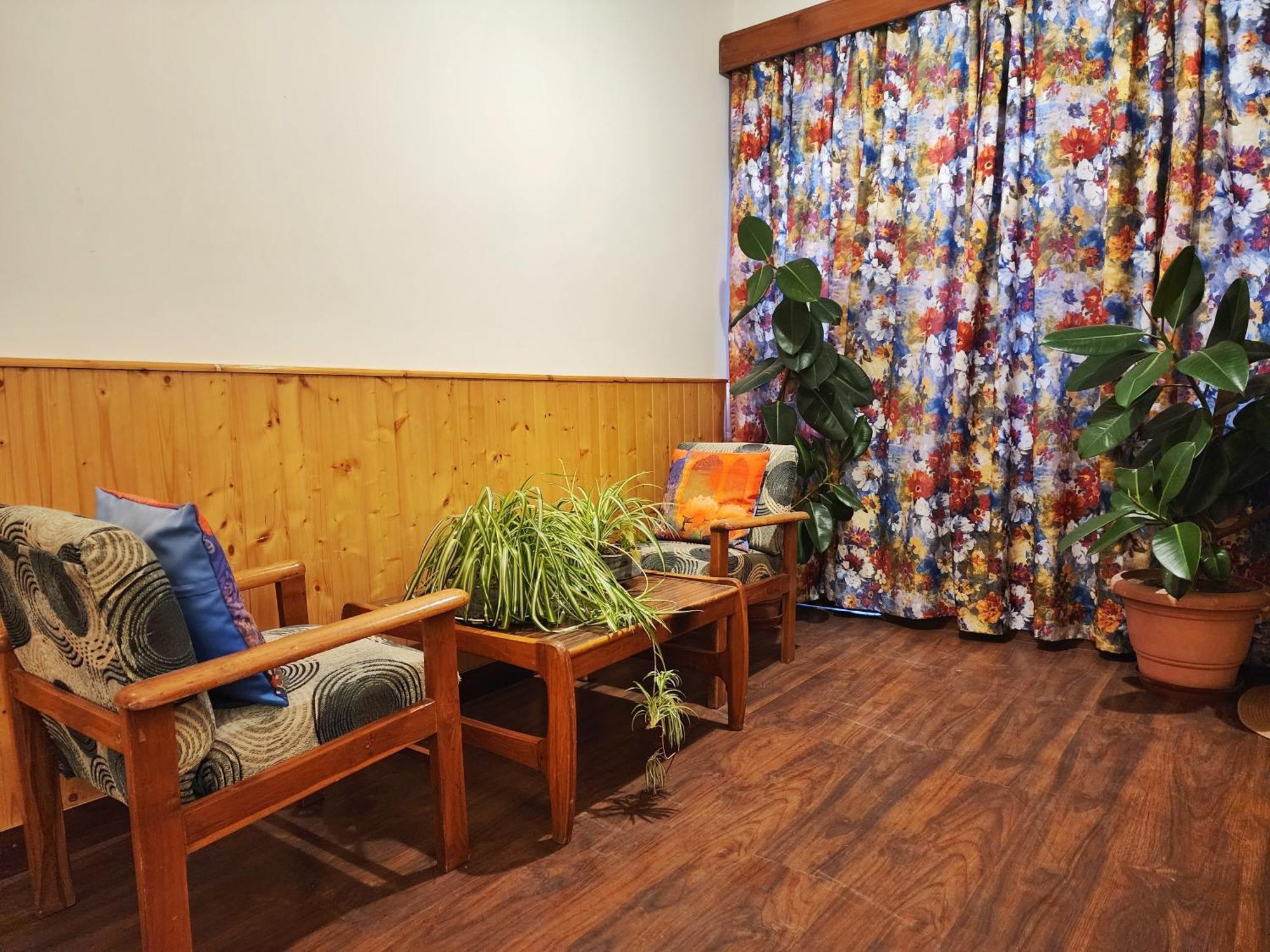 Hotel Pineview Shimla Exterior foto